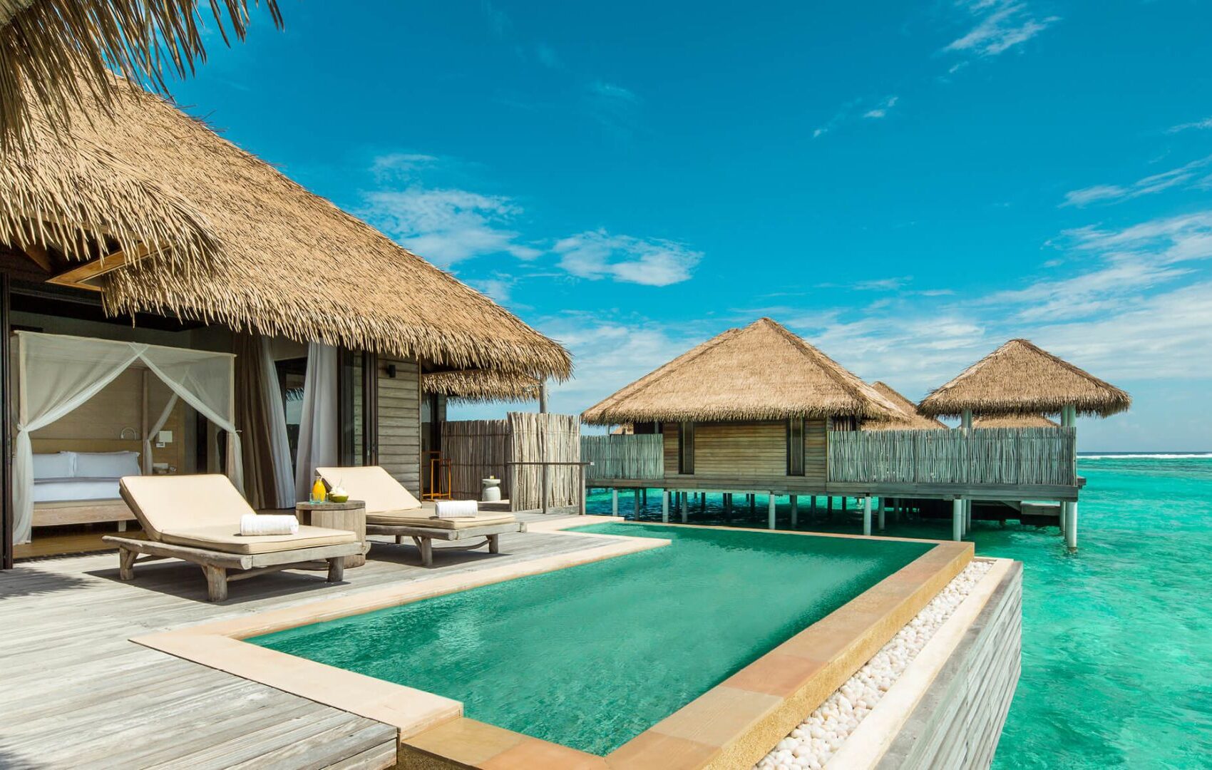 como-maalifushi-maldives-overwater-villas