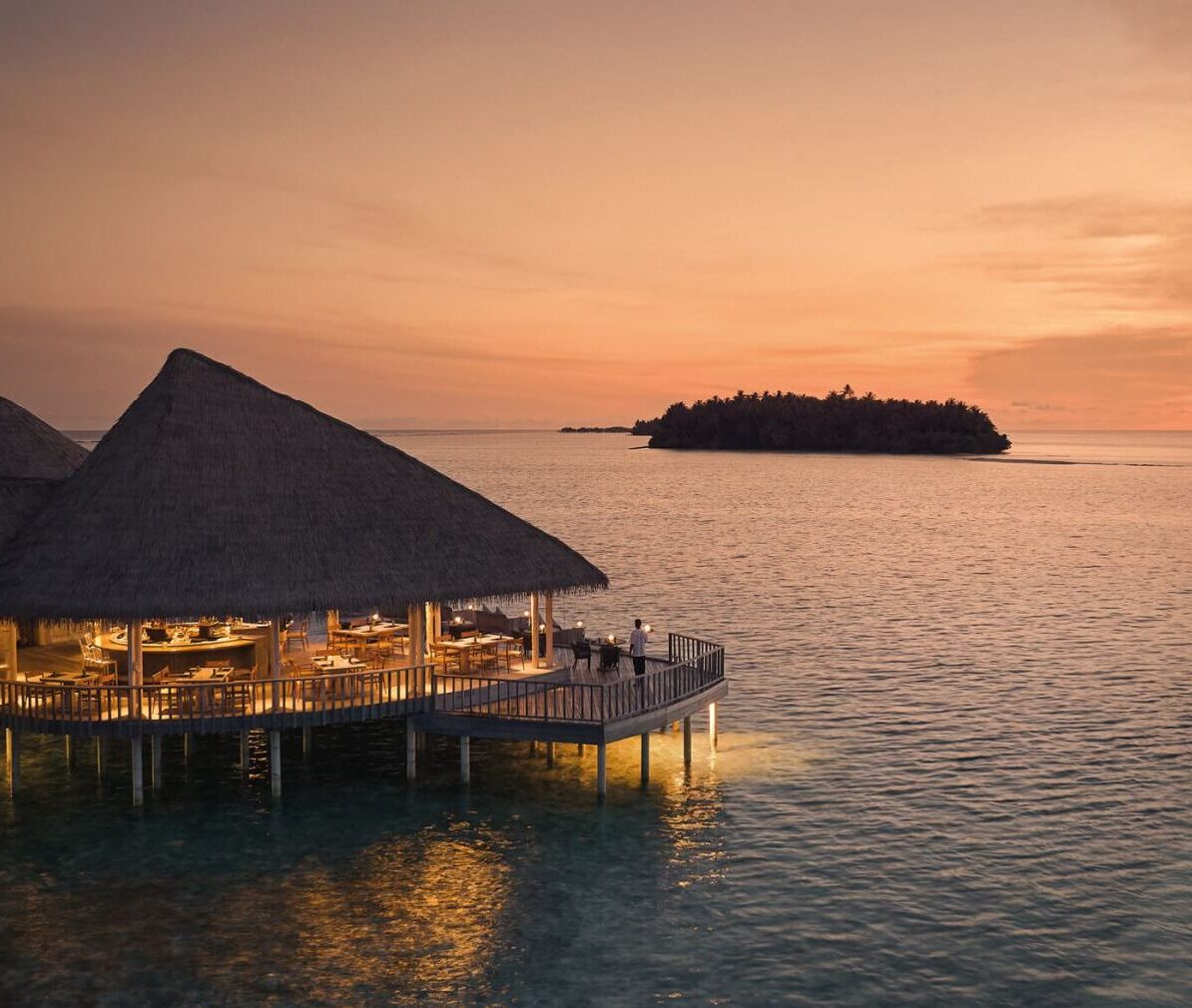 best-overwater-villas-como-maalifushi-maldives