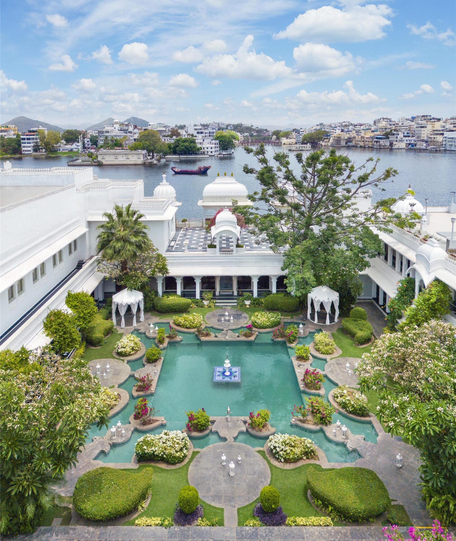 taj-lake-palace-udaipur