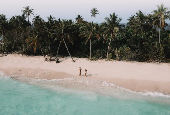 romantic-holidays-for-two