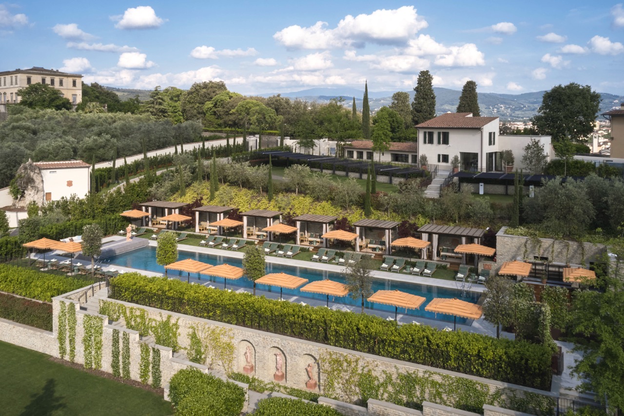 collegio-alla-querce-exterior-pool-view