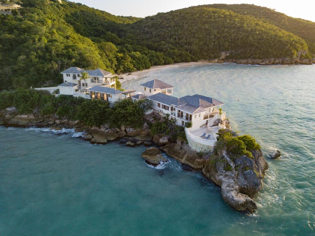 blue-waters-resort-spa