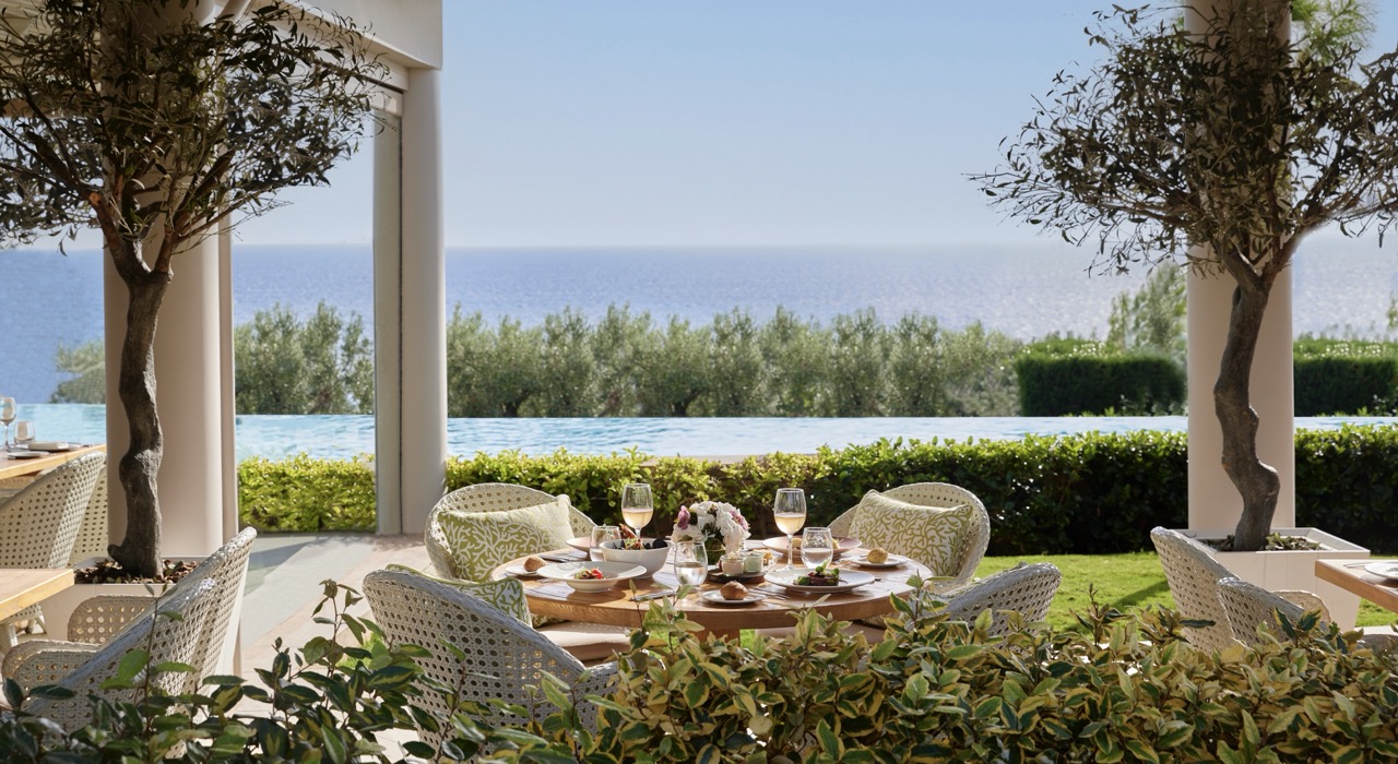 ikos-oceania-gastronomy
