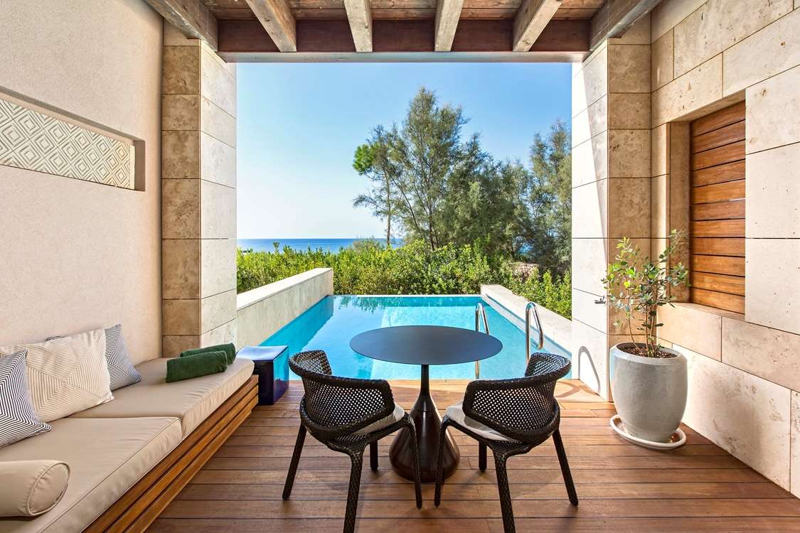 the-romanos-luxury-collection-resort