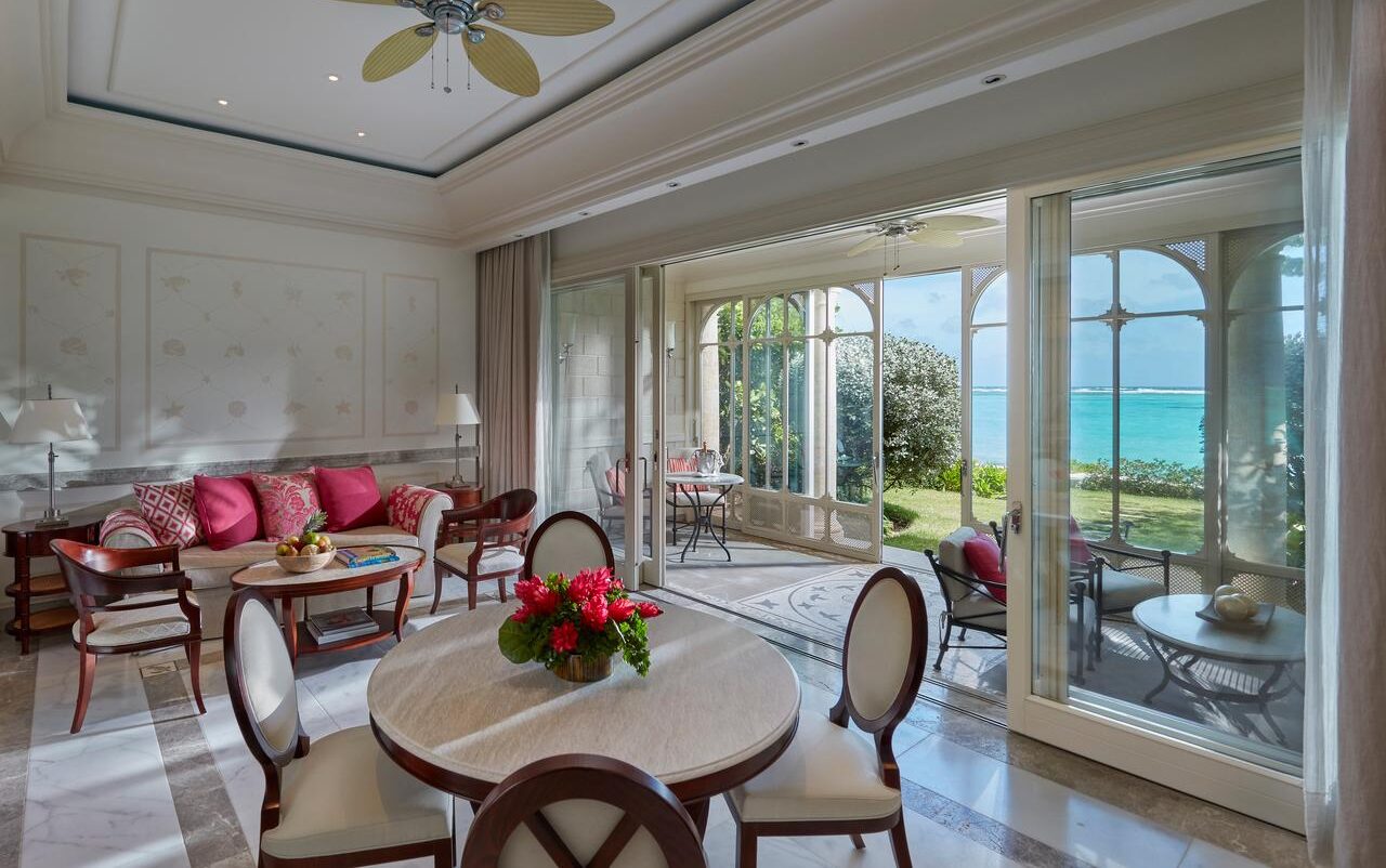 one-bedroom-beach-front-suite