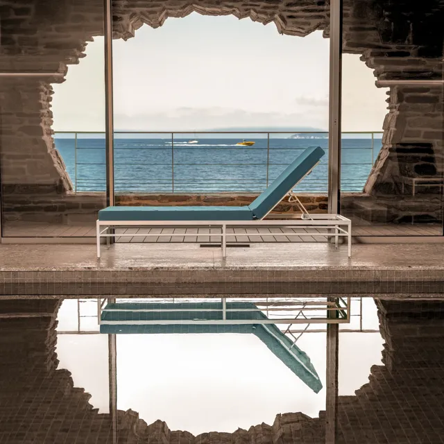 hotel-les-roches-sea-view-pool