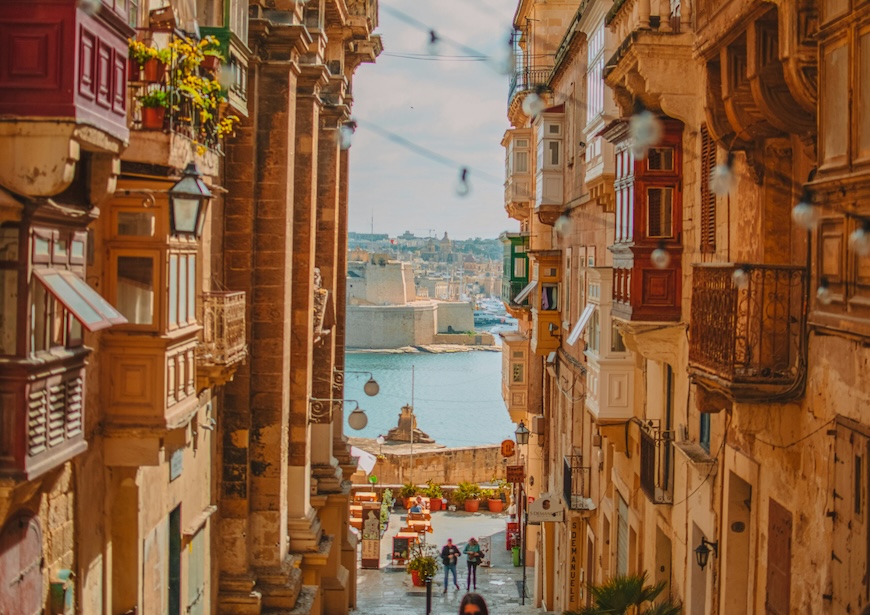 romantic-destinations-for-couples-city-escape