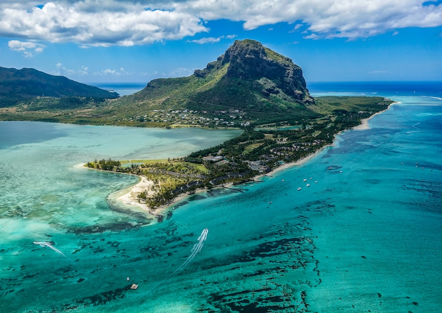 romantic-destinations-for-couples-mauritius