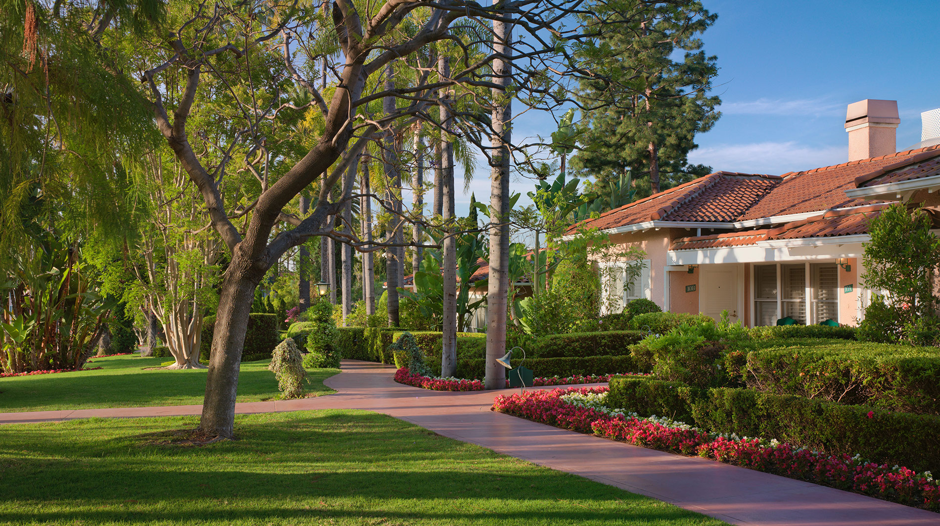 the-beverly-hils-hotel- bungalows