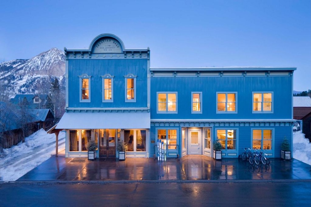 Eleven Scarp Ridge Lodge facade