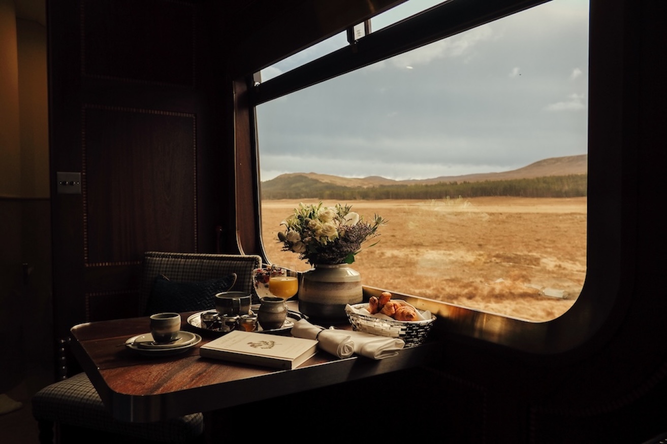 luxury-train-rail-journeys-the-royal-scotsman
